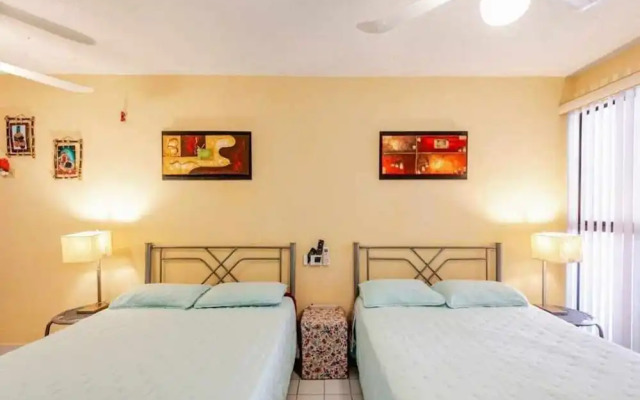 Nice Apartment, Equipped Near the Malecon and the Beach