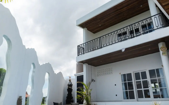 Santorini Luxury Villa