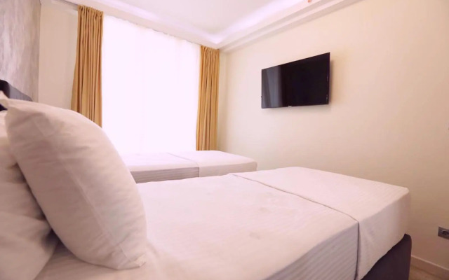 33rd floor luxury apartment spa & fitness