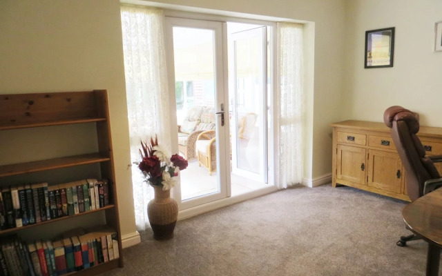 Tabusintac......lovely 2 Bedroom Bungalow