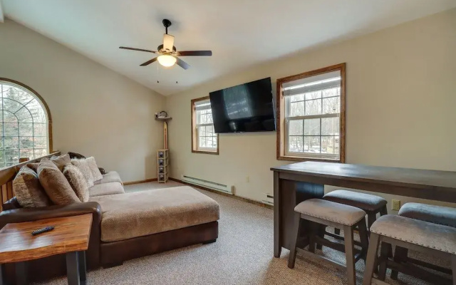 Pennsylvania Retreat w/ Gas Grill & Private Beach!