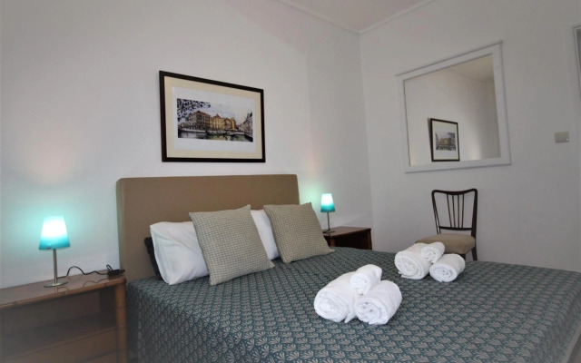 Quiet and Central Apartment