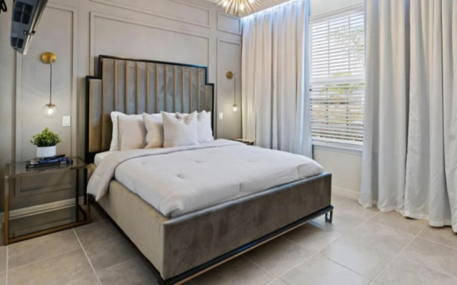 Townhome at Solterra NH 18005