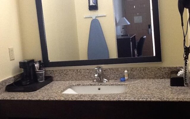 Muskogee Inn And Suites