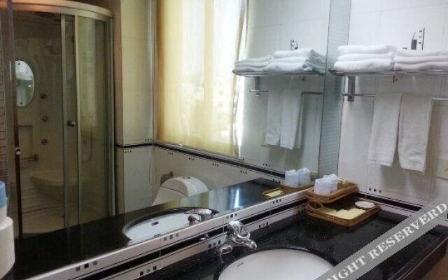 Yiyue Hotel Heyuan