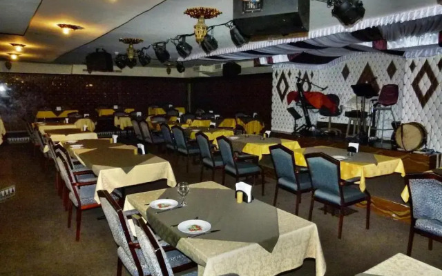 Knight Armour Hotel