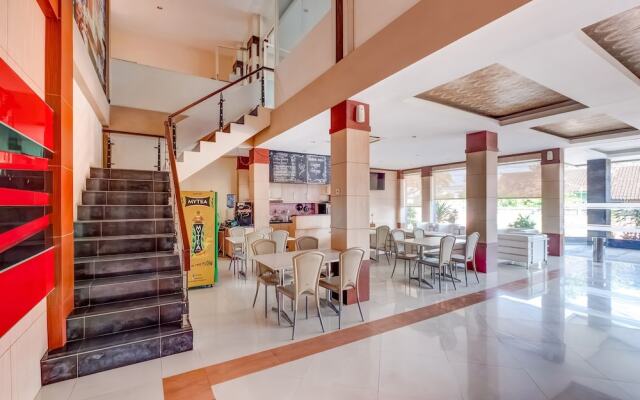 OYO Flagship Tembok Batu Residence