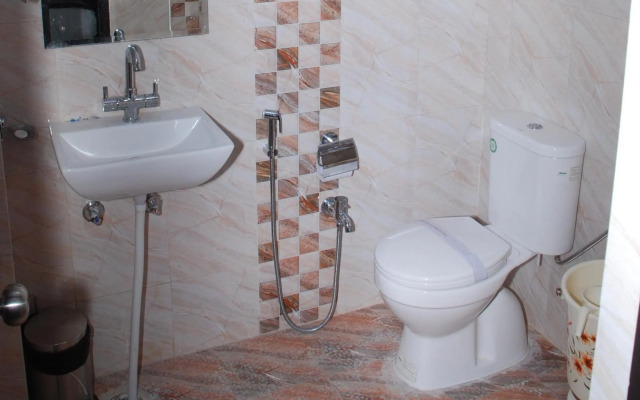 Ashu Hotel