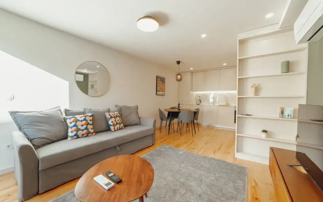Gaia Premium B Apartment by Vacationy