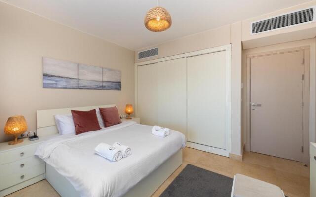 Bright & Breezy 1 BR Mangroovy w Pool & Beach Access