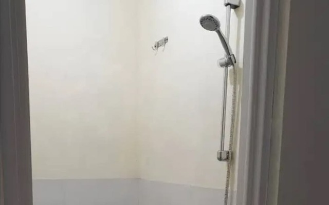 SPOT ON 93997 Sutangkas Kost
