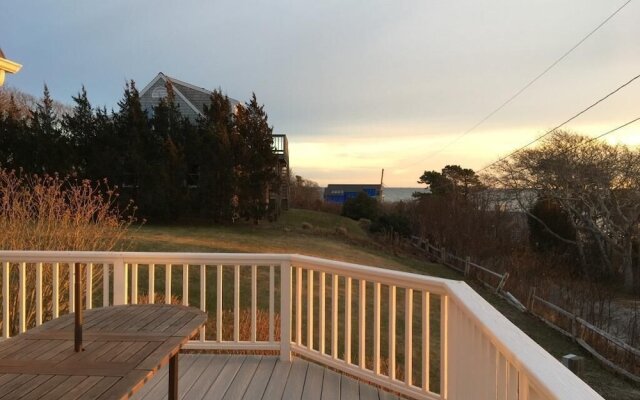 10 Sea Mist Lane Four Bedroom House