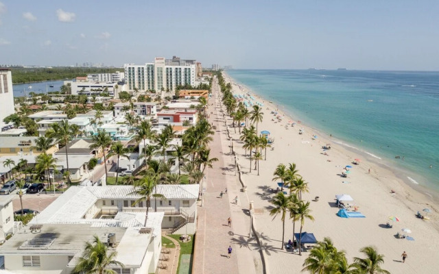 The Marlin Beachside