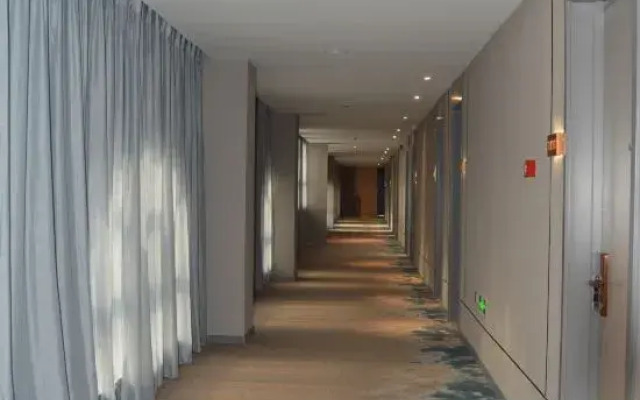 Homeinn·neo(Shiyan Wuyan Pedestrian Street Hong Kong City)