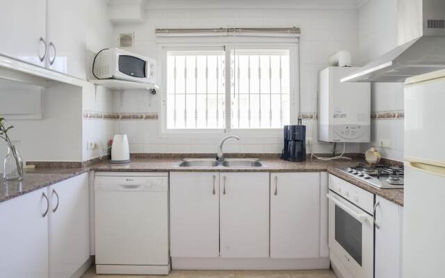 Fabulous Holiday Home in Calpe With Swimming Pool
