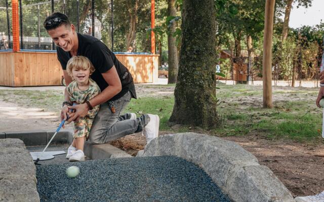 Kijkduin Chalet Near Beach