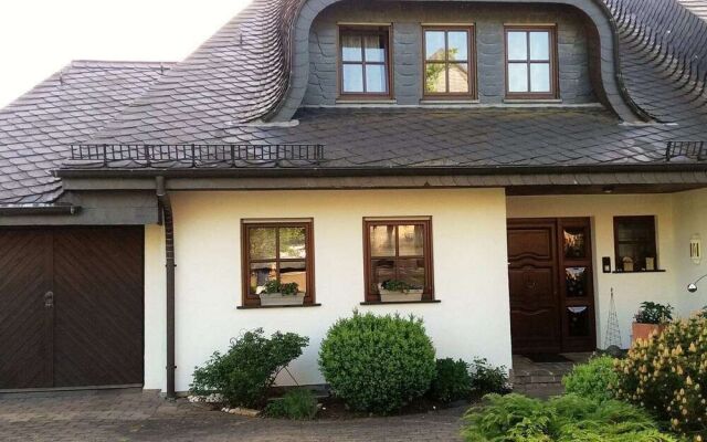 Spacious Apartment in Vulkaneifel