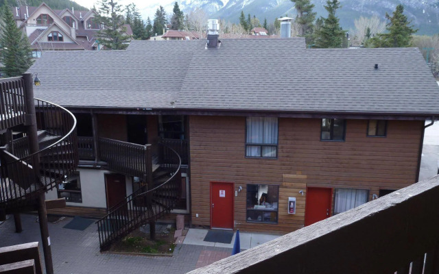 Banff International Hostel
