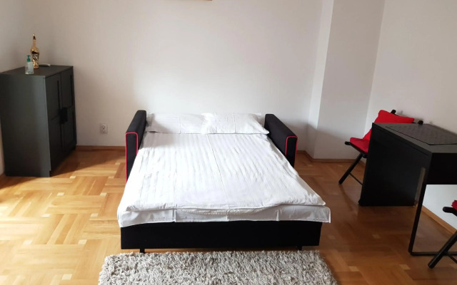 Apartment Mega Mall Monza National Arena