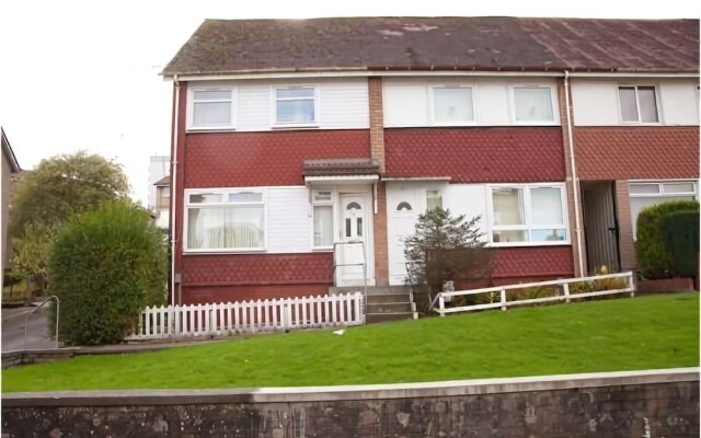 Modern Holiday Home in Rutherglen