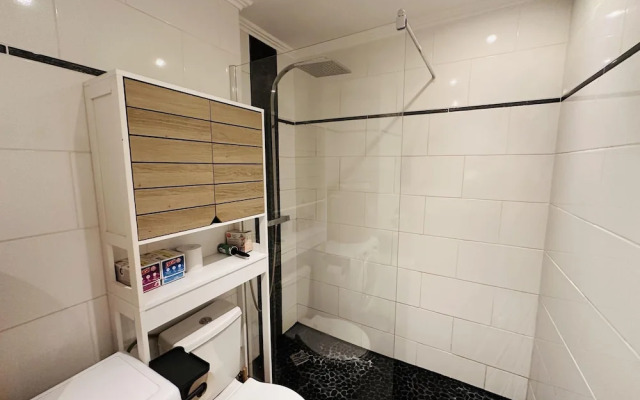 Studio With a Shared Pool Near the Beaches - 2244