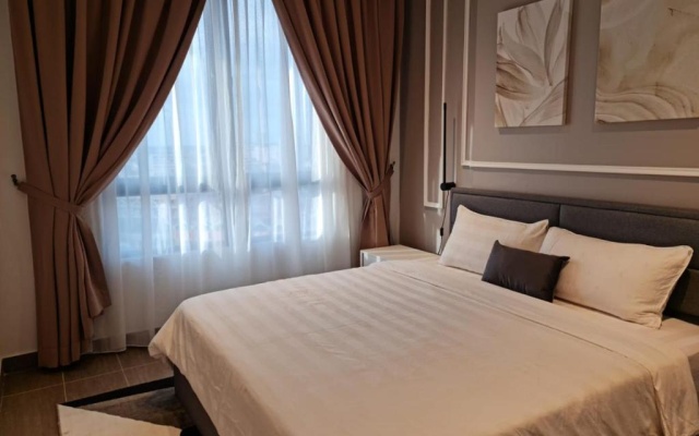 Zulanie Suite at Troika Residence, Cozy & Comfort, Free Wifi & Netflix – Guest Rooms – Kota Bharu