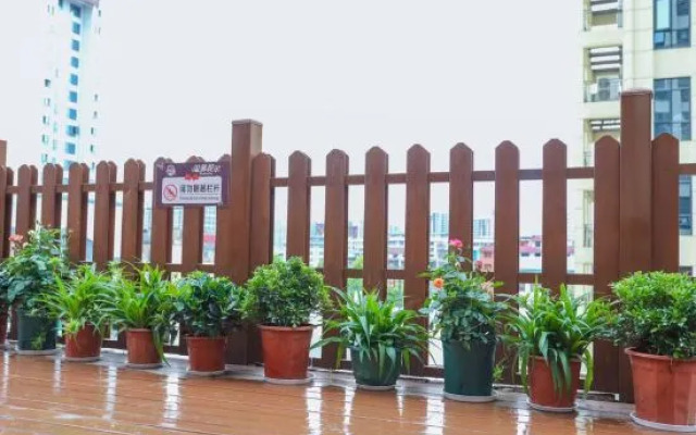 Zhangjiajie Qingjing Garden Homestay (Tianmenshan Cableway Station)