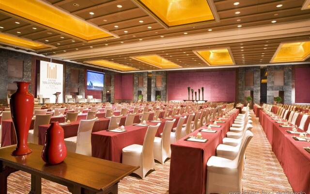 Отель Grand Millennium Beijing
