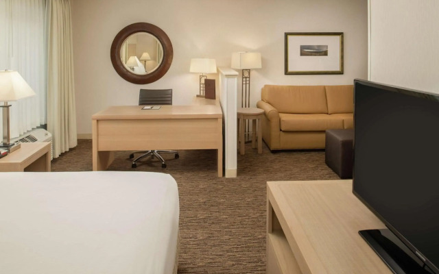 DoubleTree by Hilton Portland - Tigard