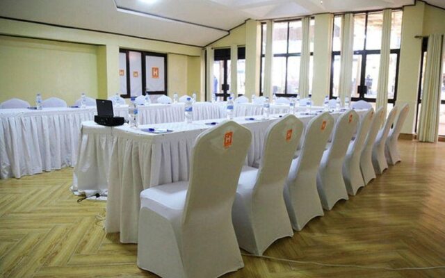 Iwawe Hotel