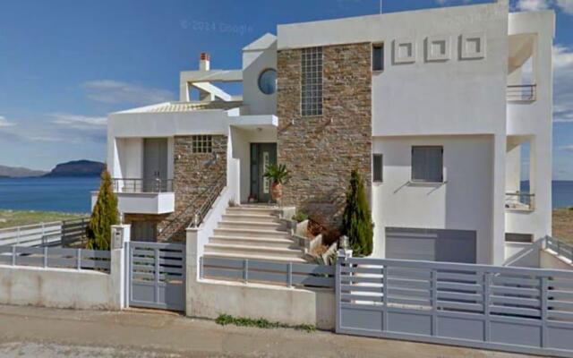 Aggeliki House by The Sea