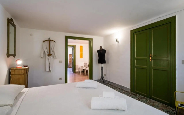 Surplus Charming Apartment