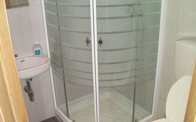 Peniche Surf Lodge - Hostel