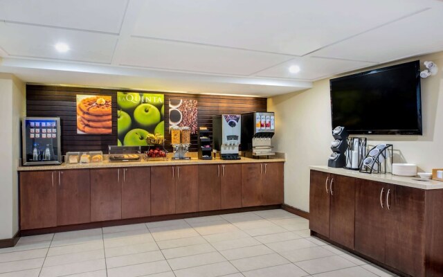 La Quinta Inn & Suites Oshawa