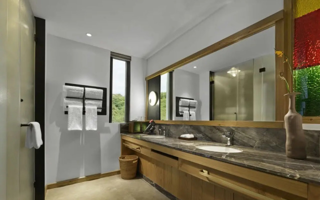 LUX Tea Horse Road Shangri-La