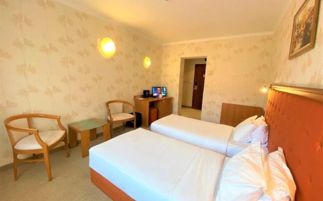 Light Hotel