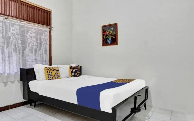 SPOT ON 90539 Taman Borobudur Guest House