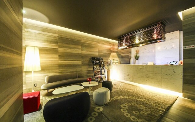 Hotel M Place