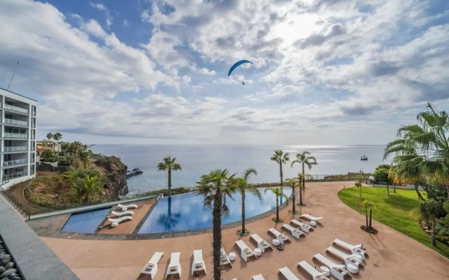 Luxury Holiday - Madeira Oceanview Paradise