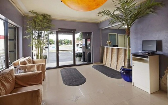 Canadas Best Value Inn Richmond Hill Toronto N