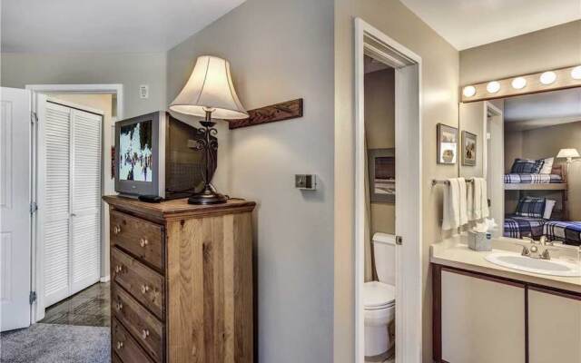 Woodbridge 19C - 2 Bedrooms Condo