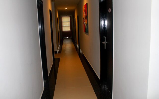 D'Metro Hotel