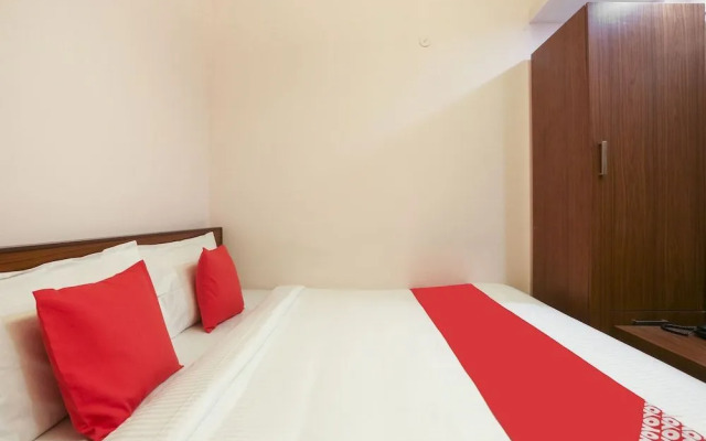 OYO 48277 Royal Kings Guest House