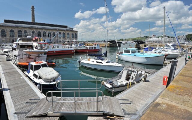 Drakes Wharf @ Royal William Yard