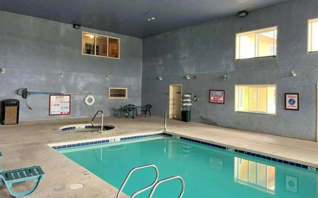 Holiday Inn Express Grants