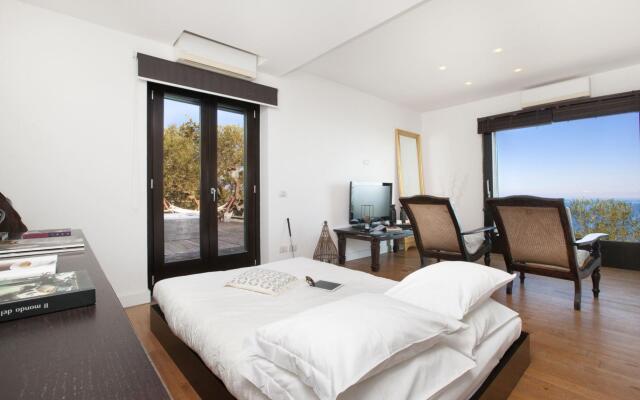Beautiful Modern Villa With Jacuzzi and Sea-view-villa Delle Sirene