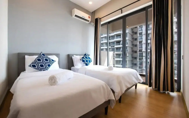Comfy 3BR Apt in Danga Bay, Free Parking, Sea View – Guest Rooms – Johor Bahru