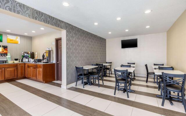 Motel 6 Charlotte, NC – Airport South