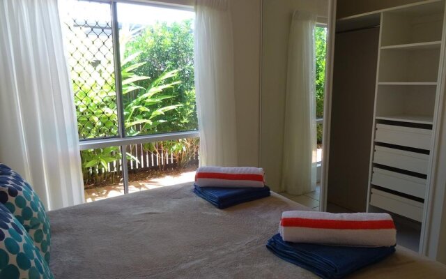 Palm Cove Holiday House