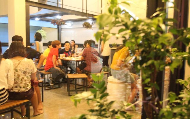 Vitamin Sea Hostel Phuket
